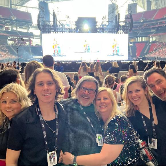 Meet your Posher, Kim - Picture 1 of 1